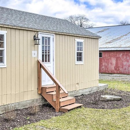 Equestrian House: Suites Pleasant Mount Exterior photo