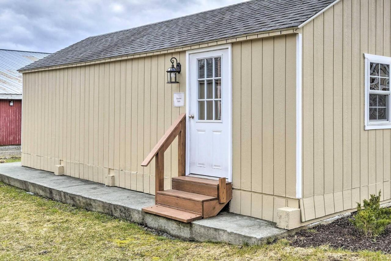 Equestrian House: Suites Pleasant Mount Exterior photo