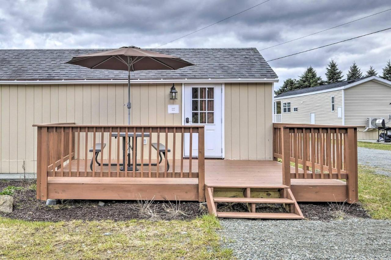 Equestrian House: Suites Pleasant Mount Exterior photo